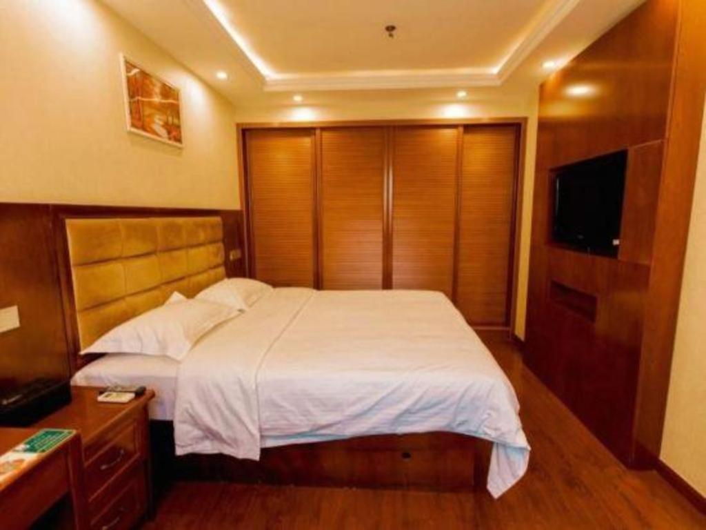 Greentree Inn Suzhou Guanqian Yangyuxiang Metro Station Business Hotel Exterior photo